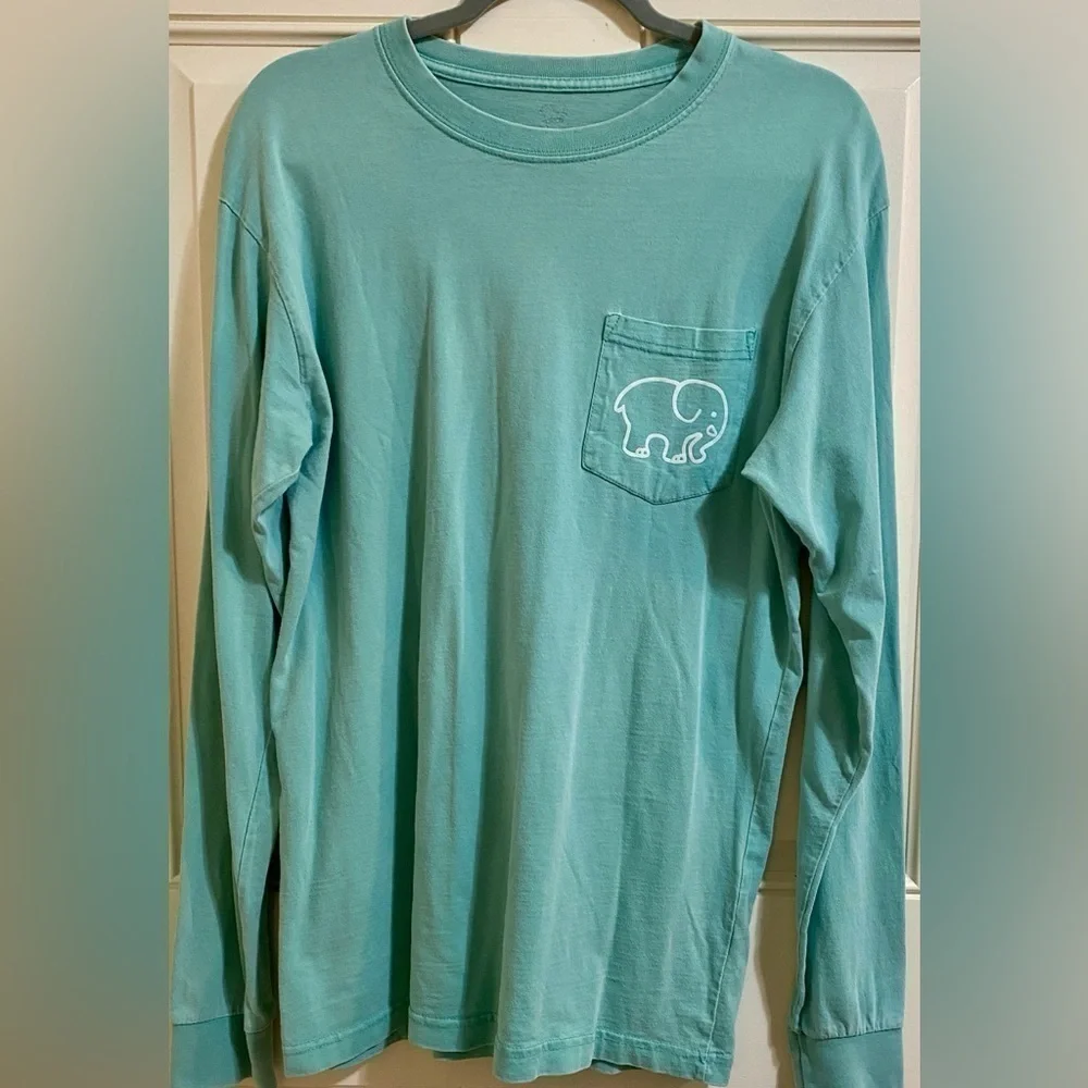 Ivory Ella LS Women’s Cotton Tee Shirt Elephant Graphic on Back Size M Like New - Picture 2 of 3